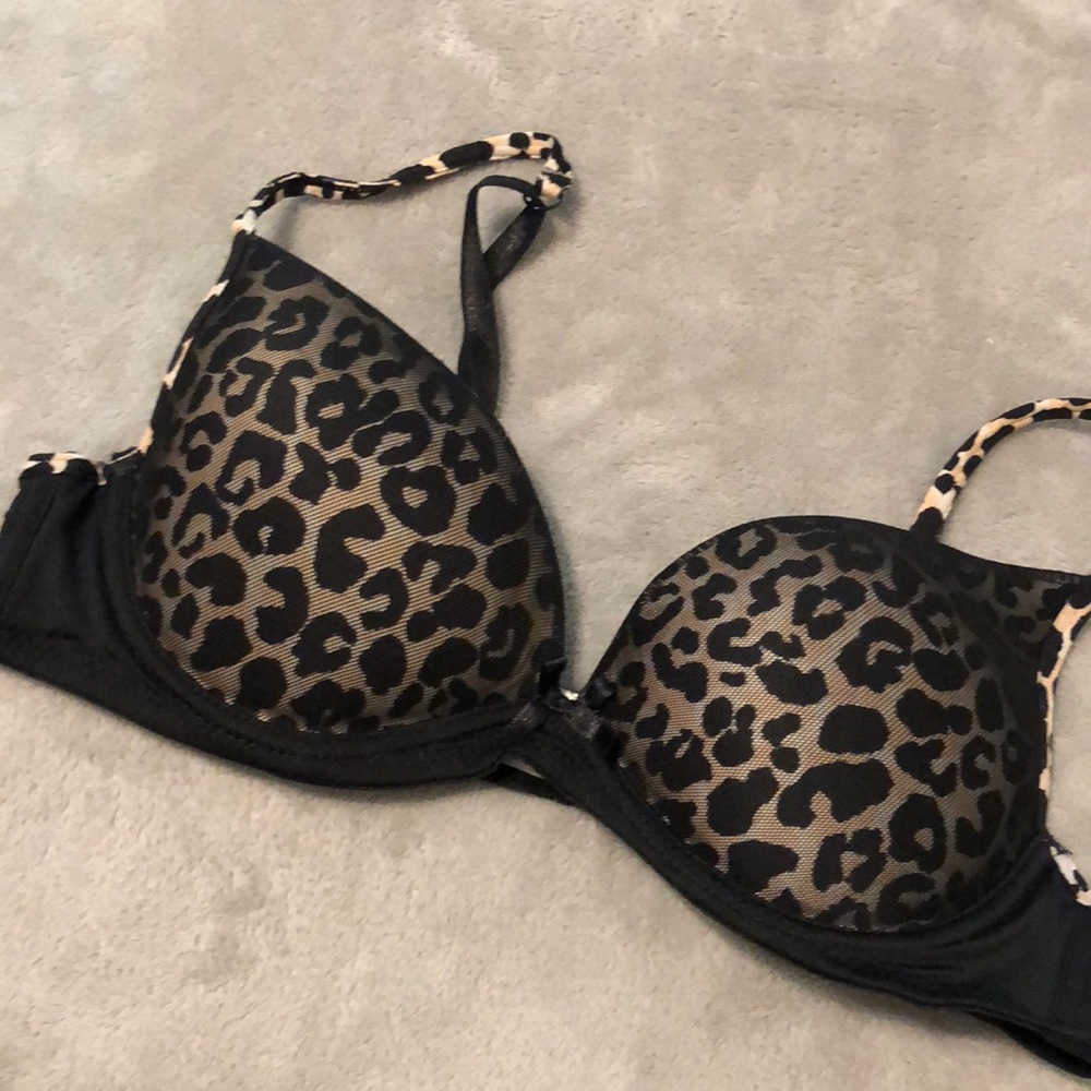Leopard print/mesh size 34B bra